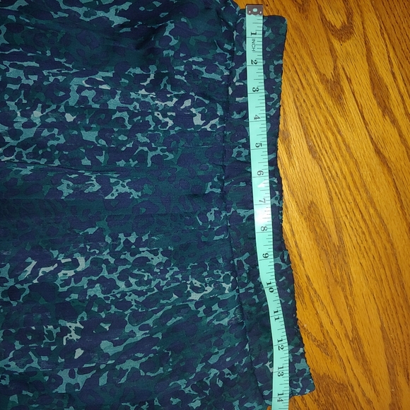 Pleated Animal Print Banana Republic Skirt - Picture 6 of 7